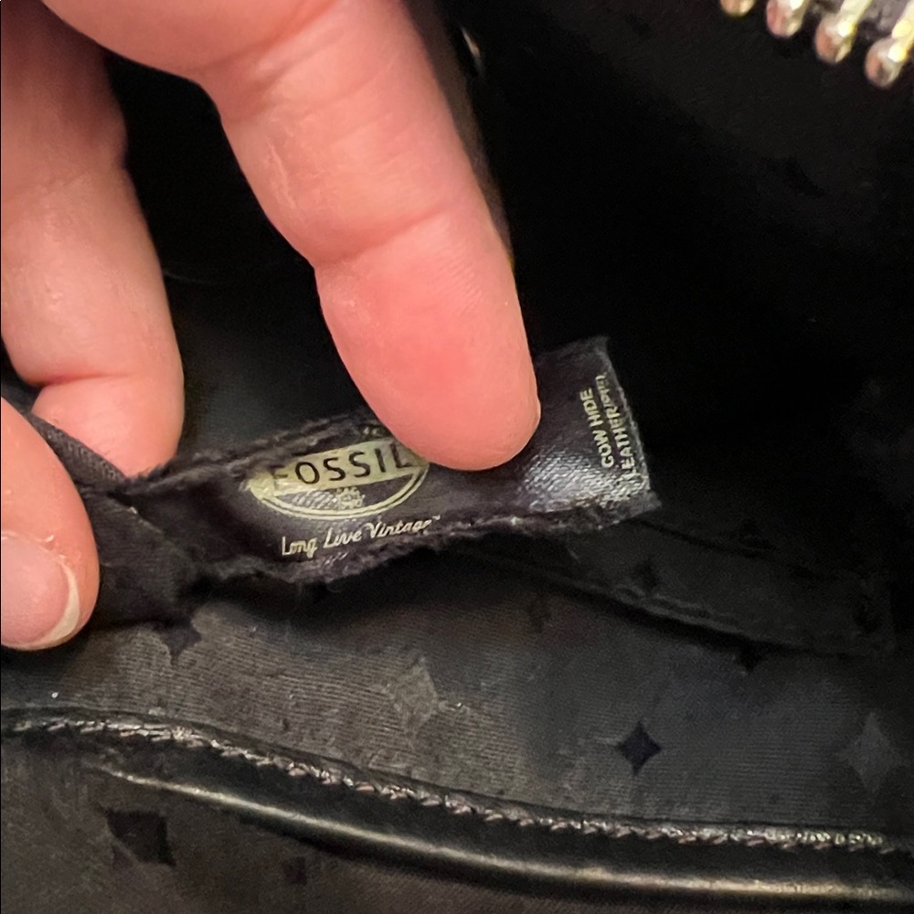 VINTAGE FOSSIL MADDOX BLACK PEBBLED LEATHER BUCKET BAG ZIP CLOSURE CROSSBODY - Picture 15 of 16